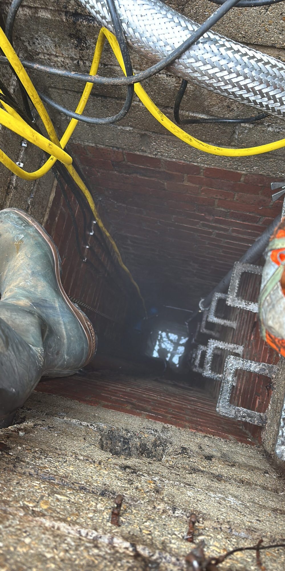 Live sewer entry in a pharmaceutical plant
